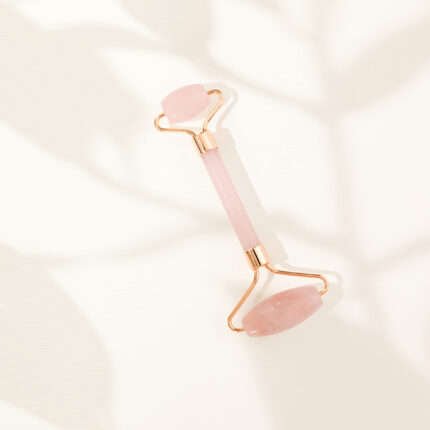 Roller do masażu twarzy - kwarc różowy